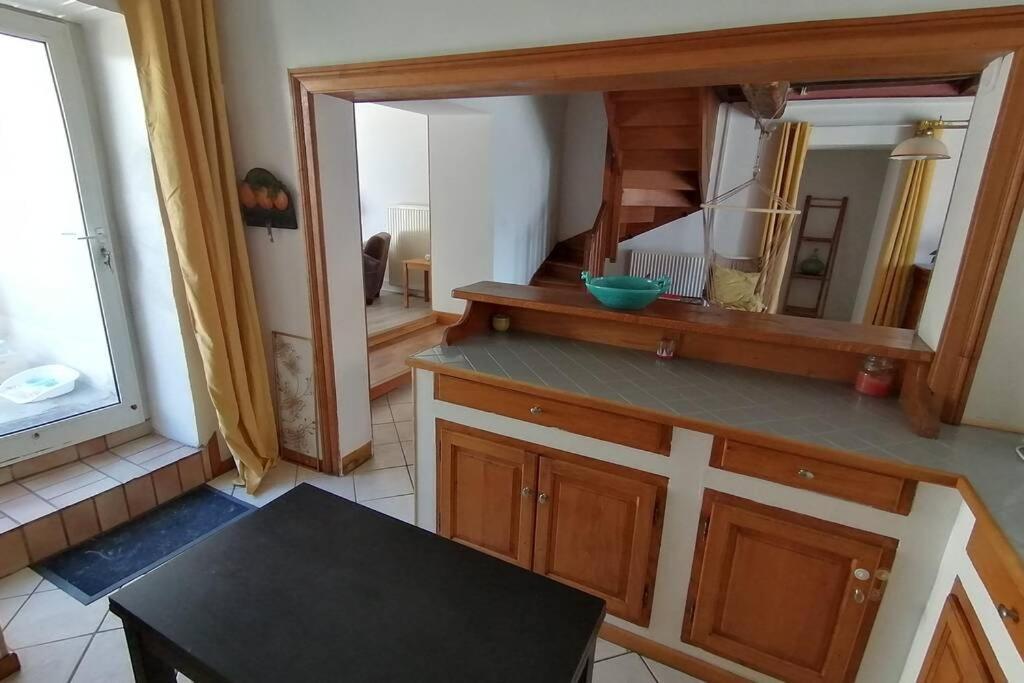 Maison Chaleureuse Et De Detente Avec Piscine Et Spa Chassemy Exteriér fotografie